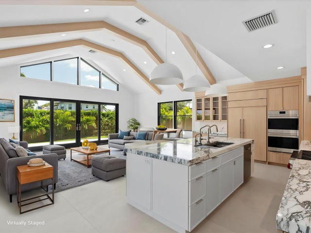 5 of 43 - 8 Leeward Circle, Tequesta, FL