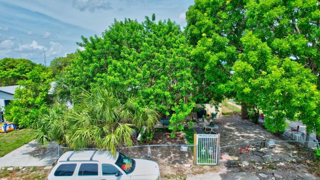 2 of 14 - 134 Sw 10th Av, Delray Beach, FL