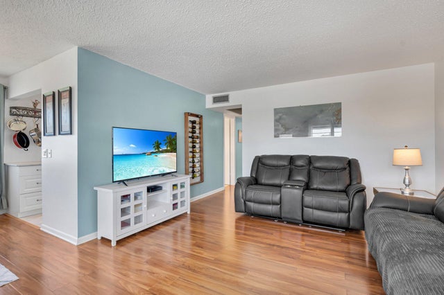 2 of 84 - 376 Markham Q, Deerfield Beach, FL