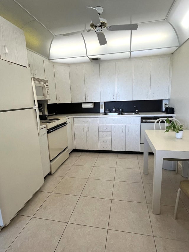 3 of 16 - 4047 Ainslie C, Boca Raton, FL