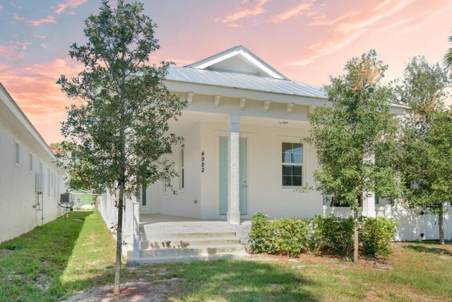 1 of 33 - 4982 Se Railway Avenue, Stuart, FL