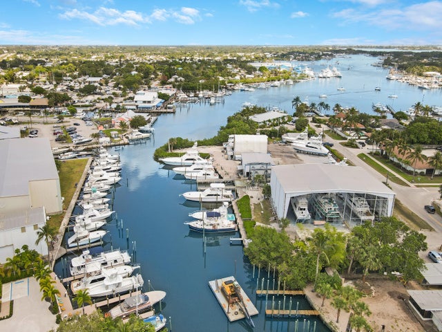 3 of 33 - 4982 Se Railway Avenue, Stuart, FL
