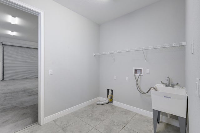 4 of 33 - 4982 Se Railway Avenue, Stuart, FL