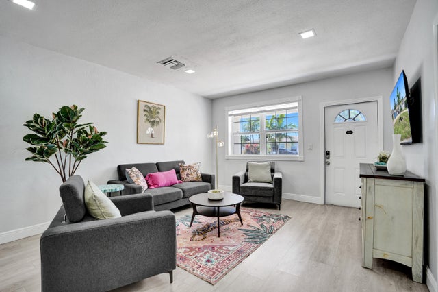 5 of 28 - 2661 Ne 20th Street, Pompano Beach, FL