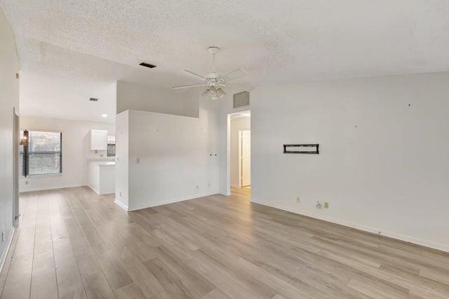 3 of 31 - 49 Via De Casas Norte, Boynton Beach, FL