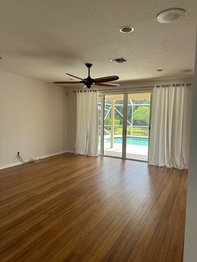 3 of 9 - 207 Pennock Trace Dr, Jupiter, FL