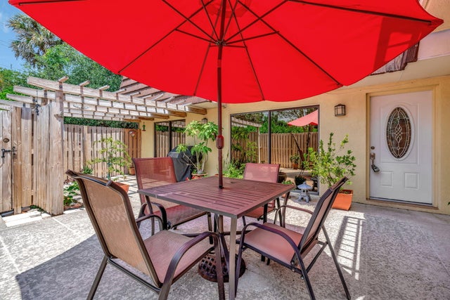 2 of 28 - 1518 15th Lane, Palm Beach Gardens, FL