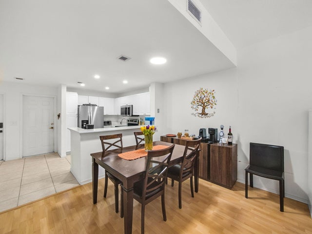 3 of 17 - 4167 Crystal Lake Drive, Deerfield Beach, FL