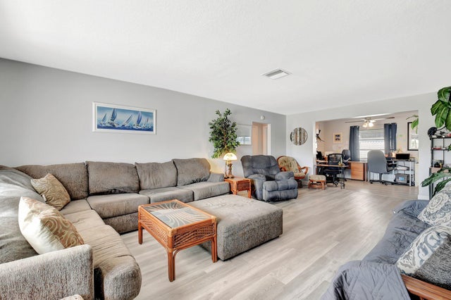 4 of 39 - 2115 Sw 22nd St, Boynton Beach, FL