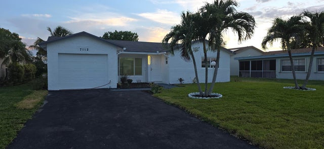 5 of 30 - 7112 Pine Manor Drive, Lake Worth, FL