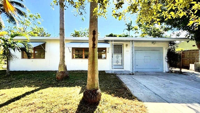 2 of 40 - 802 Lytle St, West Palm Beach, FL