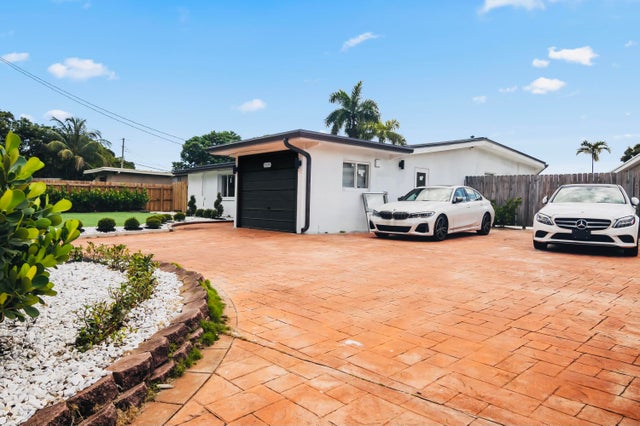 2 of 29 - 3574 Riverland Road, Fort Lauderdale, FL