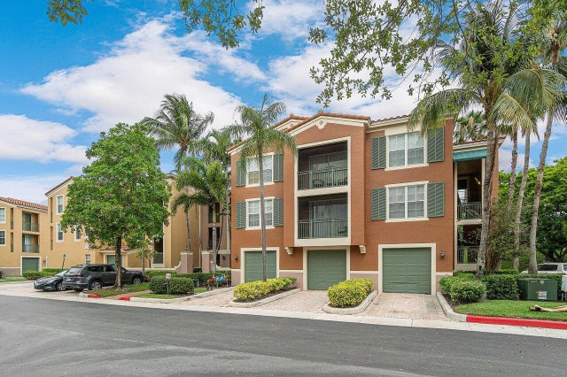 1 of 55 - 11760 Saint Andrews Pl #302, Wellington, FL
