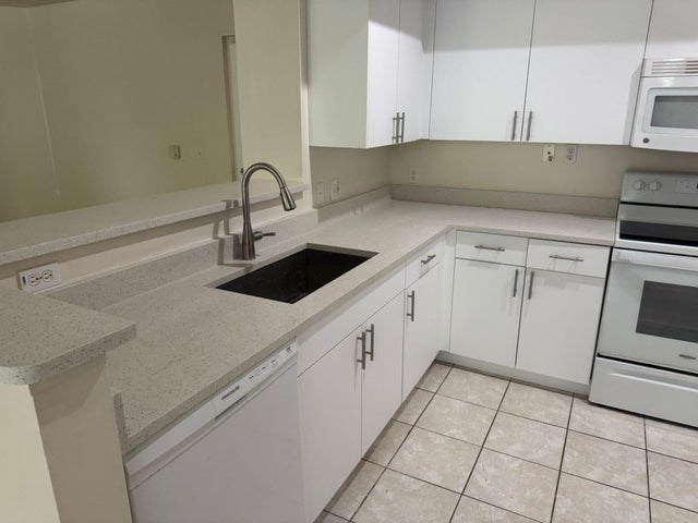 3 of 60 - 11760 Saint Andrews Place #302, Wellington, FL
