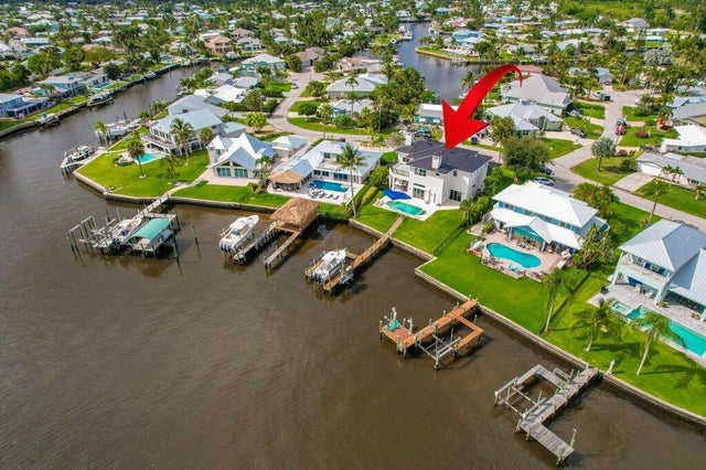 4 of 46 - 32 Sw Riverway Boulevard, Palm City, FL