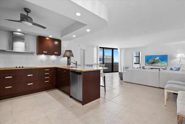 3 of 39 - 2800 N Ocean Dr #b-24d, Singer Island, FL