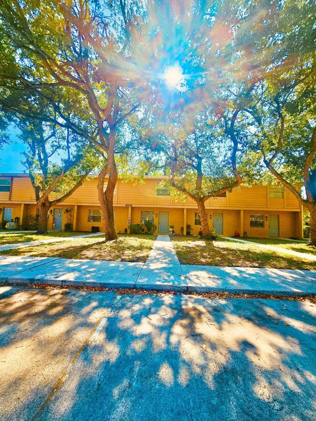 1 of 9 - 2018 S 10th Street Street #c, Fort Pierce, FL