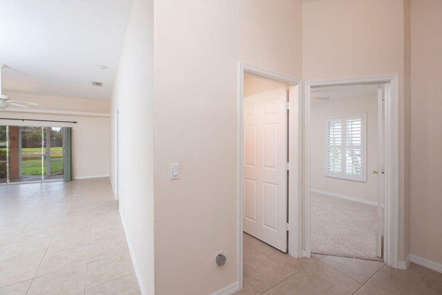 5 of 48 - 520 Sw Cyrilla Trl, Port Saint Lucie, FL