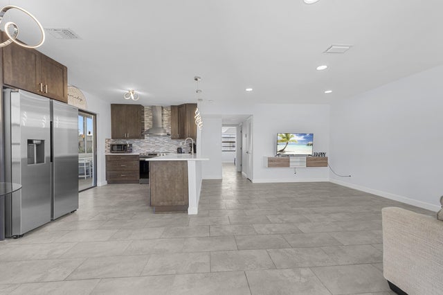2 of 65 - 234 Capri E, Delray Beach, FL