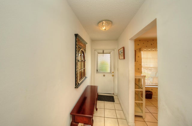 2 of 28 - 545 Covered Bridge Boulevard #b, Lake Worth, FL