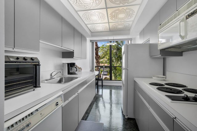 3 of 60 - 805 Bridgewood Place, Boca Raton, FL