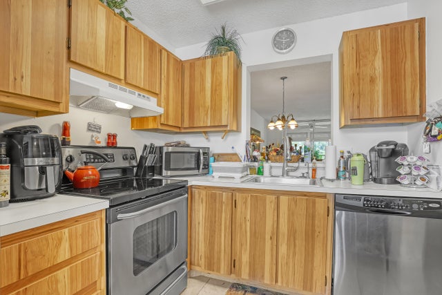 3 of 49 - 6865 Huntington Lane #208, Delray Beach, FL
