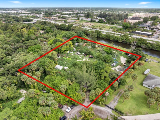 1 of 13 - 69 Armadillo Wy, West Palm Beach, FL