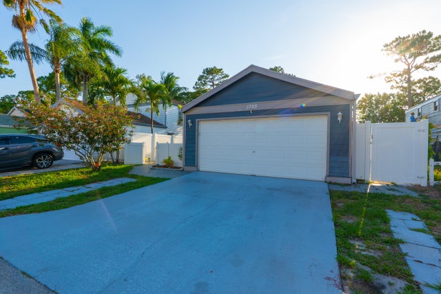1 of 53 - 1325 Strawberry Lane, West Palm Beach, FL