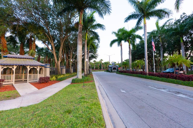 3 of 53 - 1325 Strawberry Lane, West Palm Beach, FL