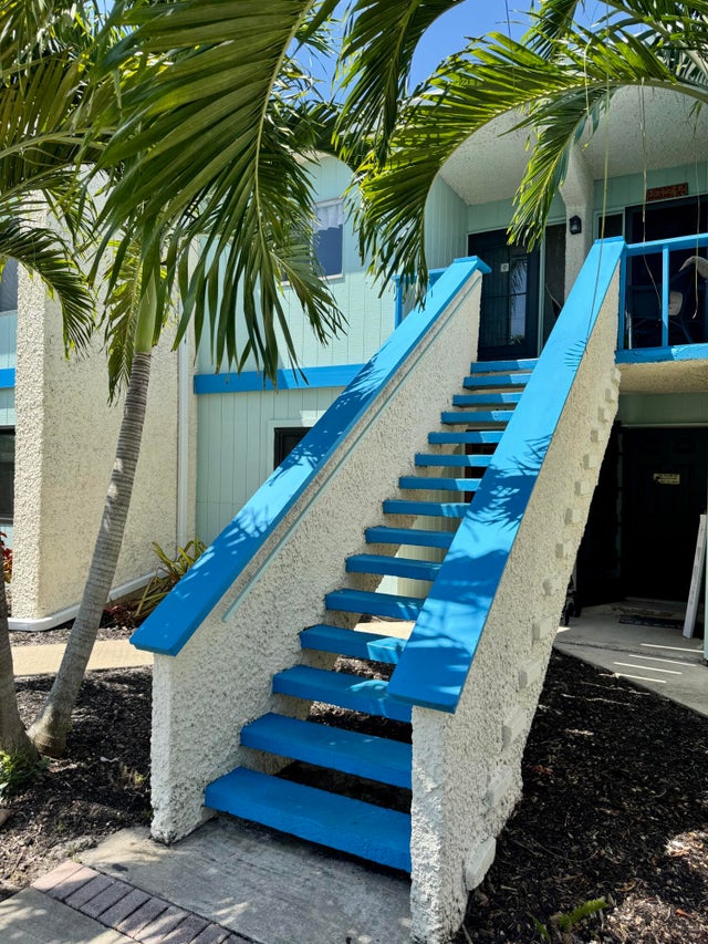 4 of 22 - 1560 Ne 12th Ter #d9, Jensen Beach, FL