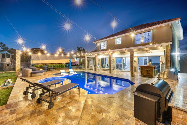 2 of 75 - 121 Ne Naranja Avenue, Port Saint Lucie, FL