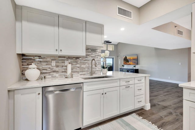 5 of 47 - 16940 Bay St #n505, Jupiter, FL