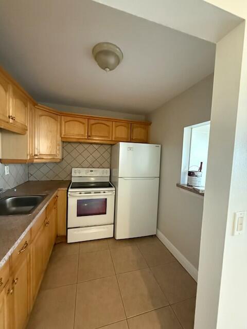 2 of 8 - 90 Andover D, West Palm Beach, FL