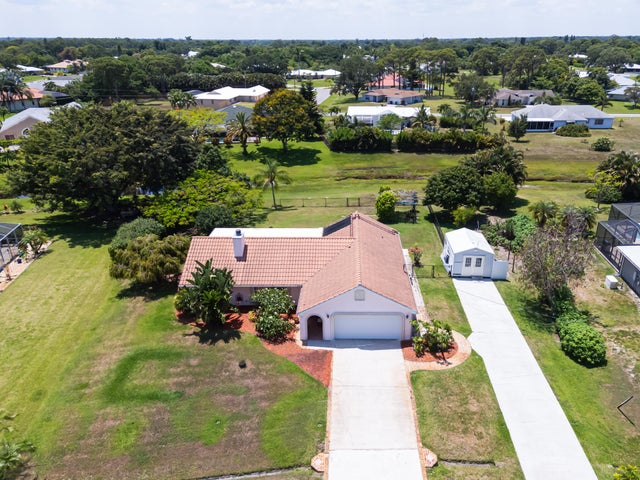2 of 33 - 3034 Se Dalhart Road, Port Saint Lucie, FL