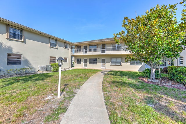 1 of 36 - 25 Lake Vista Trail #203, Port Saint Lucie, FL