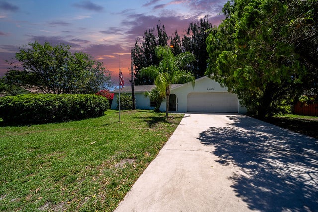 1 of 28 - 4424 Regency Drive, Lake Worth, FL