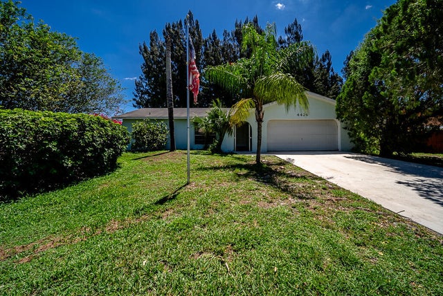 2 of 28 - 4424 Regency Drive, Lake Worth, FL