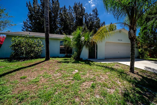 3 of 28 - 4424 Regency Drive, Lake Worth, FL