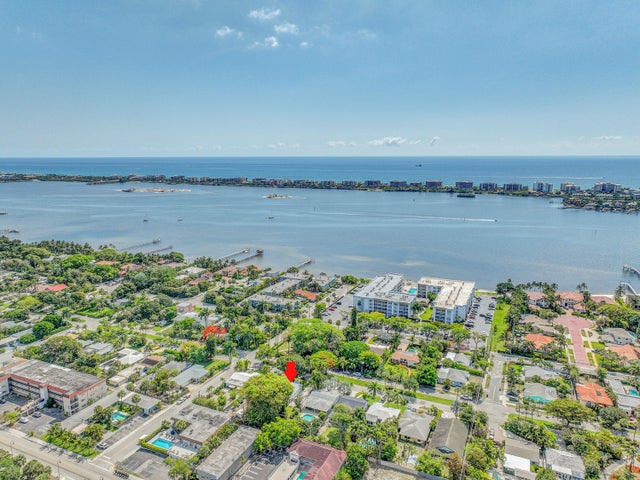 1 of 40 - 1511 S Palmway, Lake Worth Beach, FL