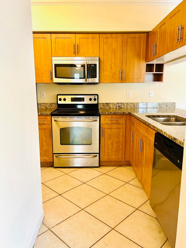 3 of 29 - 6511 Emerald Dunes Drive #308, West Palm Beach, FL