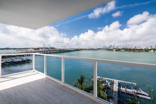 2 of 21 - 650 West Av #701, Miami Beach, FL