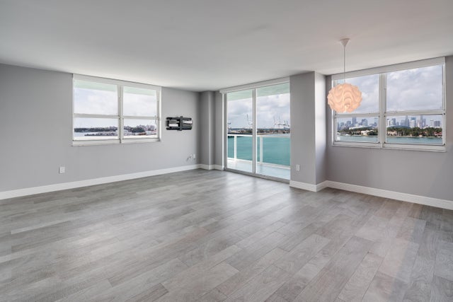 5 of 21 - 650 West Av #701, Miami Beach, FL