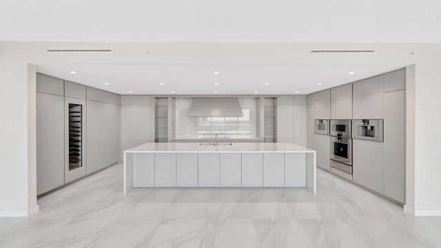 5 of 39 - 220 Se Mizner Blvd #822, Boca Raton, FL