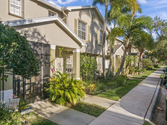 3 of 45 - 1957 Se Avon Park Dr, Port Saint Lucie, FL