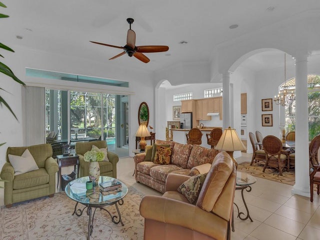 5 of 36 - 1384 W Island Club Square, Vero Beach, FL
