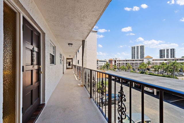5 of 50 - 29 Yacht Club Drive ##302-d, North Palm Beach, FL