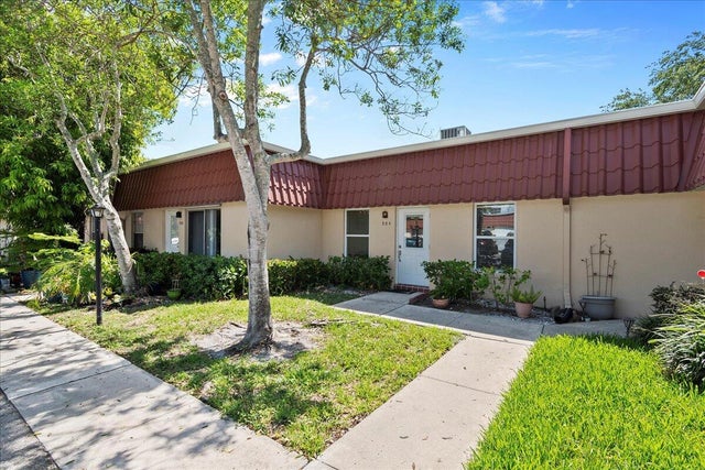 1 of 28 - 884 Worcester Lane, Lake Worth, FL
