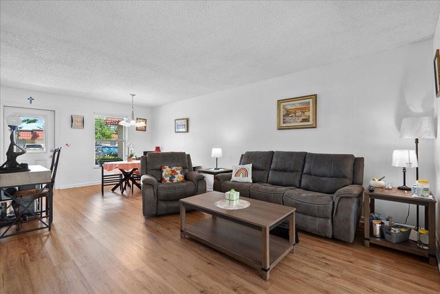 3 of 28 - 884 Worcester Lane, Lake Worth, FL