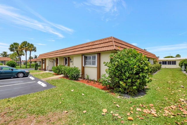 3 of 44 - 5730 Fernley Drive E #28, West Palm Beach, FL