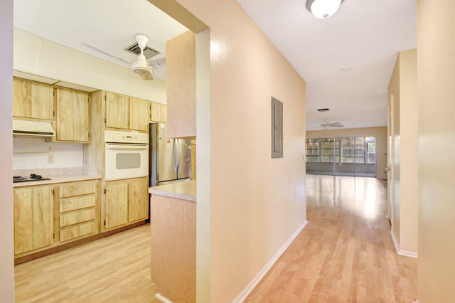 4 of 44 - 5730 Fernley Drive E #28, West Palm Beach, FL